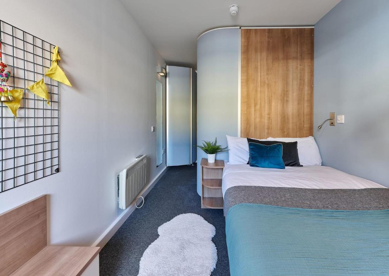 Cosy Ensuite Bedrooms At Trust House Near Exeter City Centre מראה חיצוני תמונה